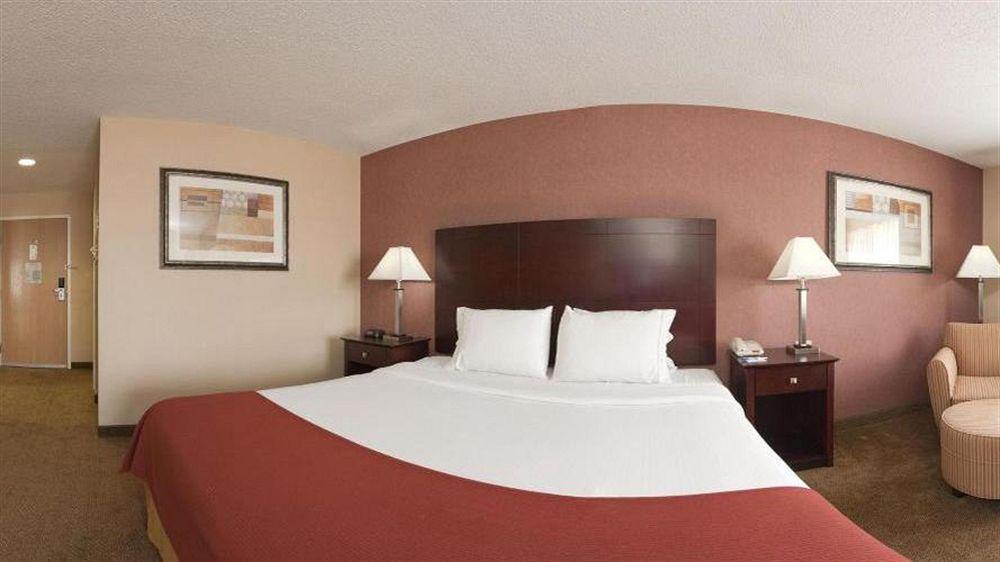 Holiday Inn Express Hotel & Suites Cincinnati-North/Sharonville Esterno foto