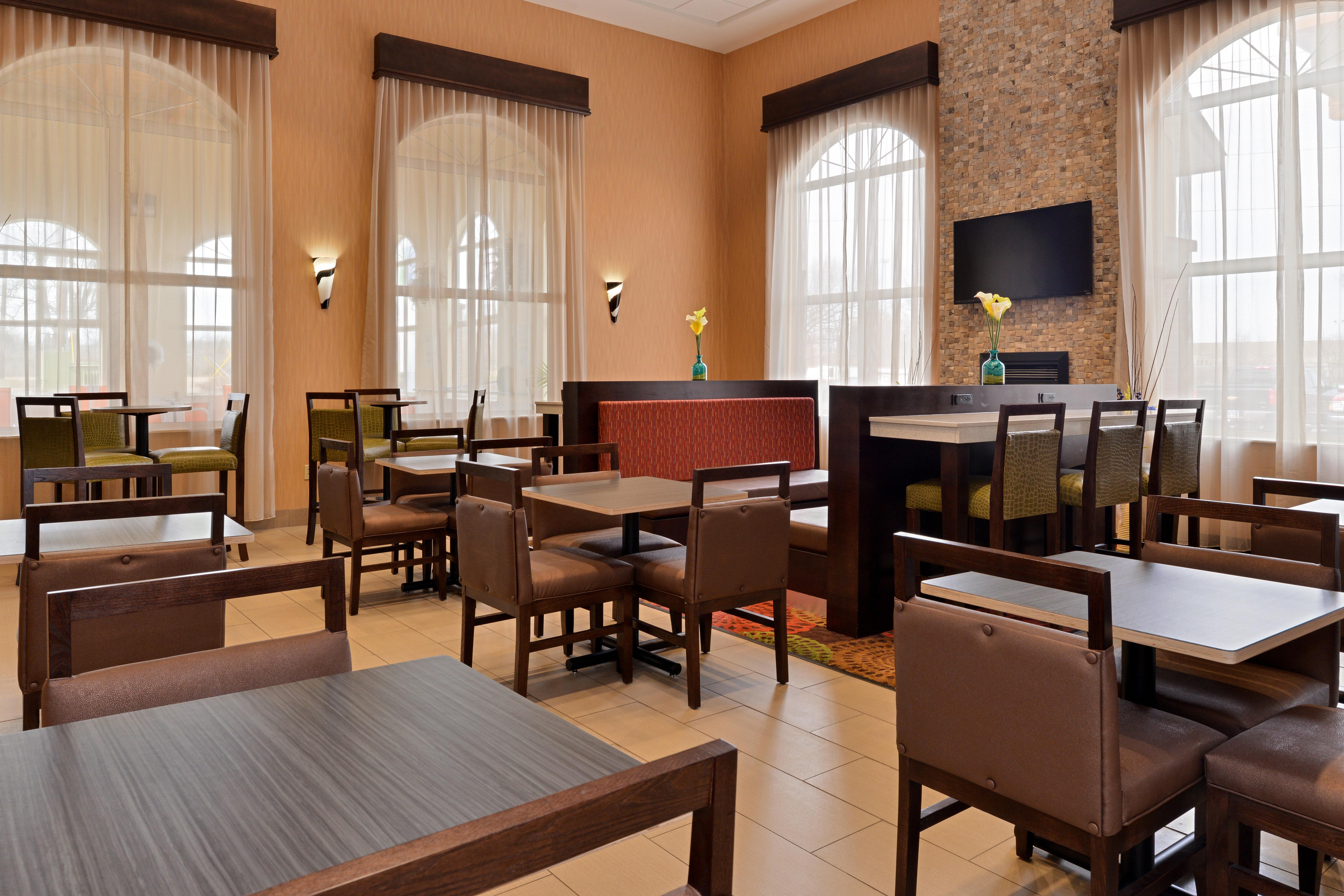 Holiday Inn Express Hotel & Suites Cincinnati-North/Sharonville Esterno foto