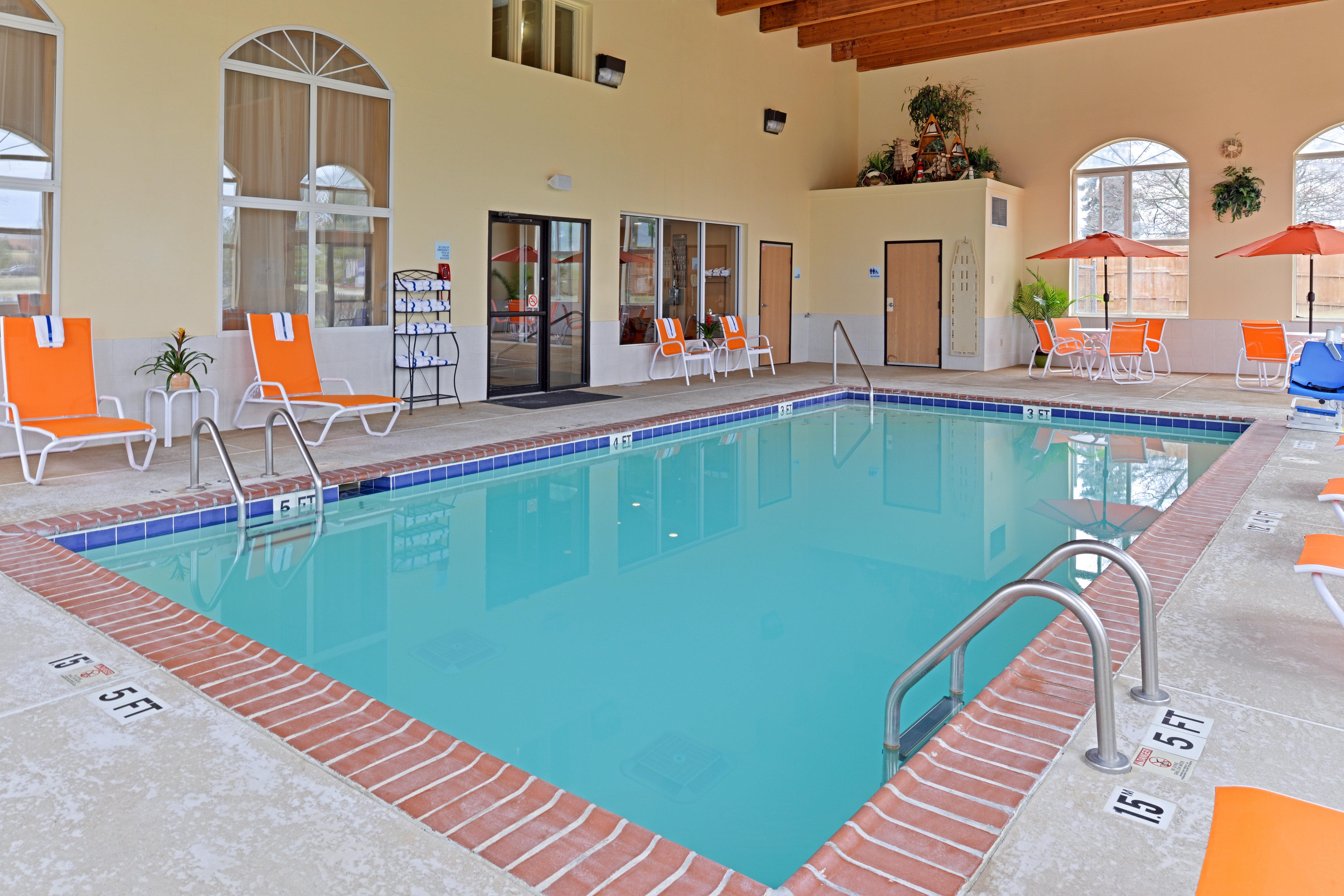 Holiday Inn Express Hotel & Suites Cincinnati-North/Sharonville Esterno foto