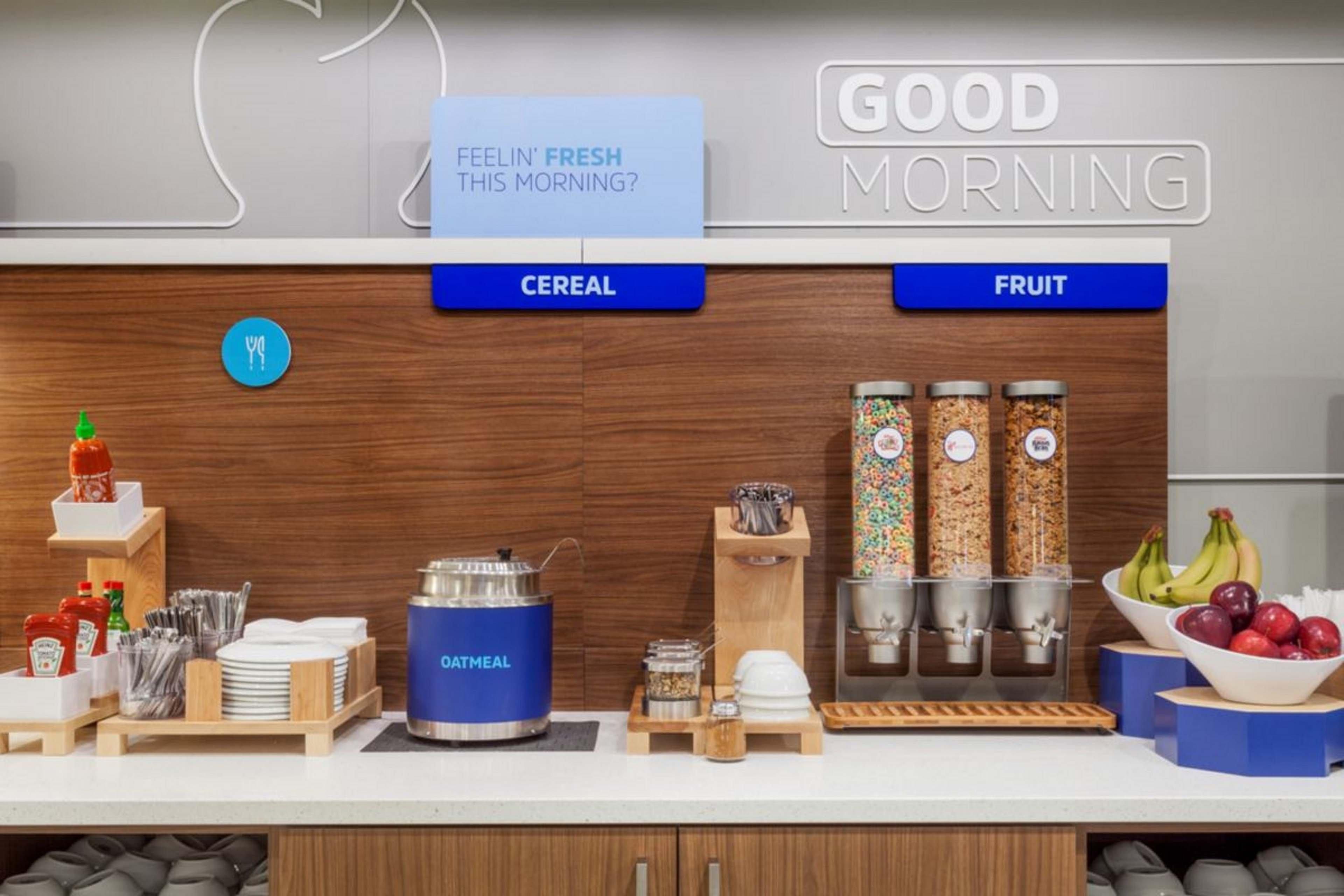 Holiday Inn Express Hotel & Suites Cincinnati-North/Sharonville Esterno foto