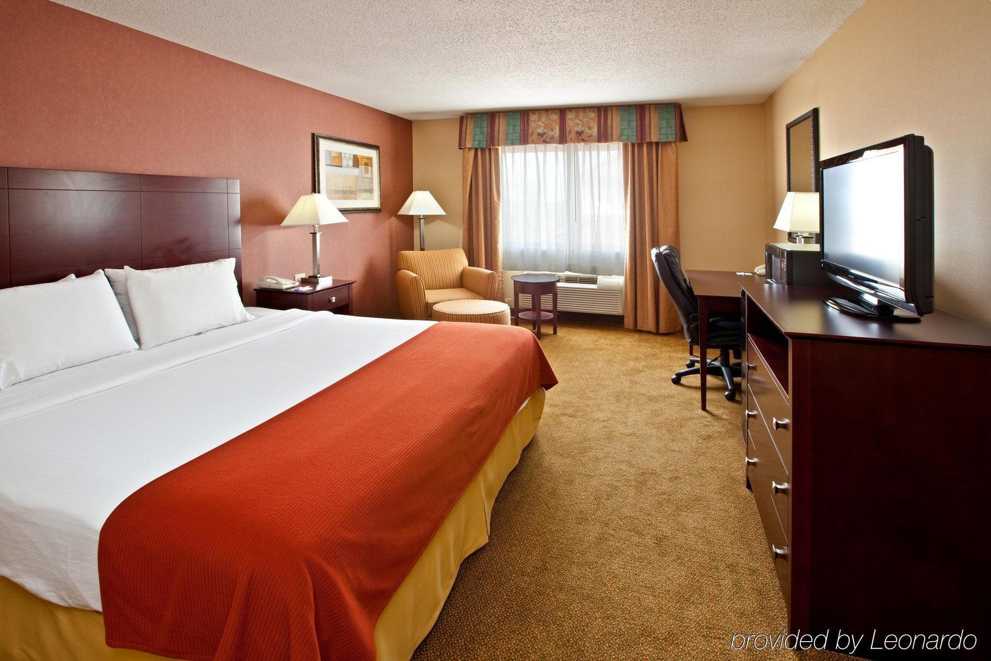 Holiday Inn Express Hotel & Suites Cincinnati-North/Sharonville Esterno foto